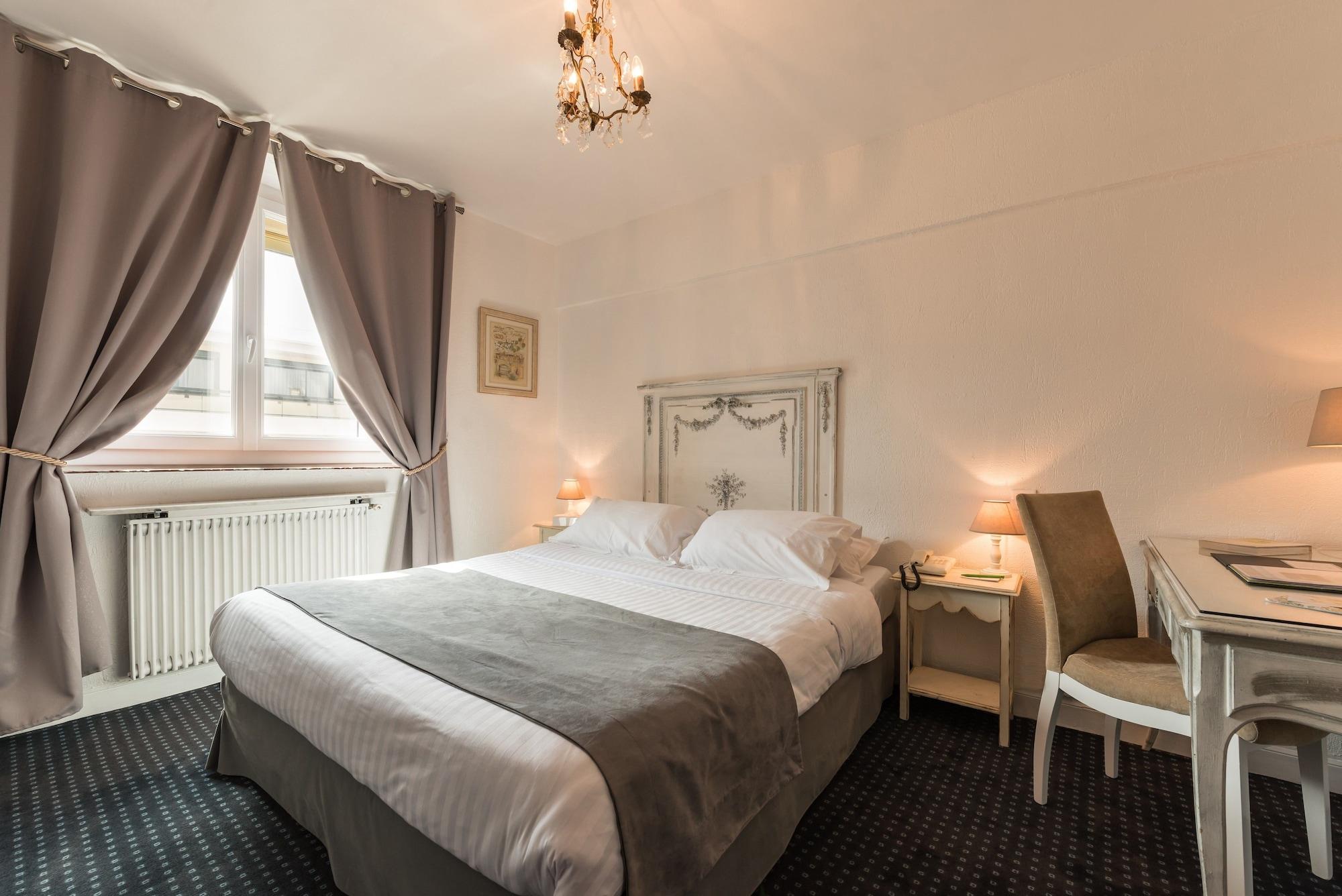 Ruc Hotel Cannes Bagian luar foto
