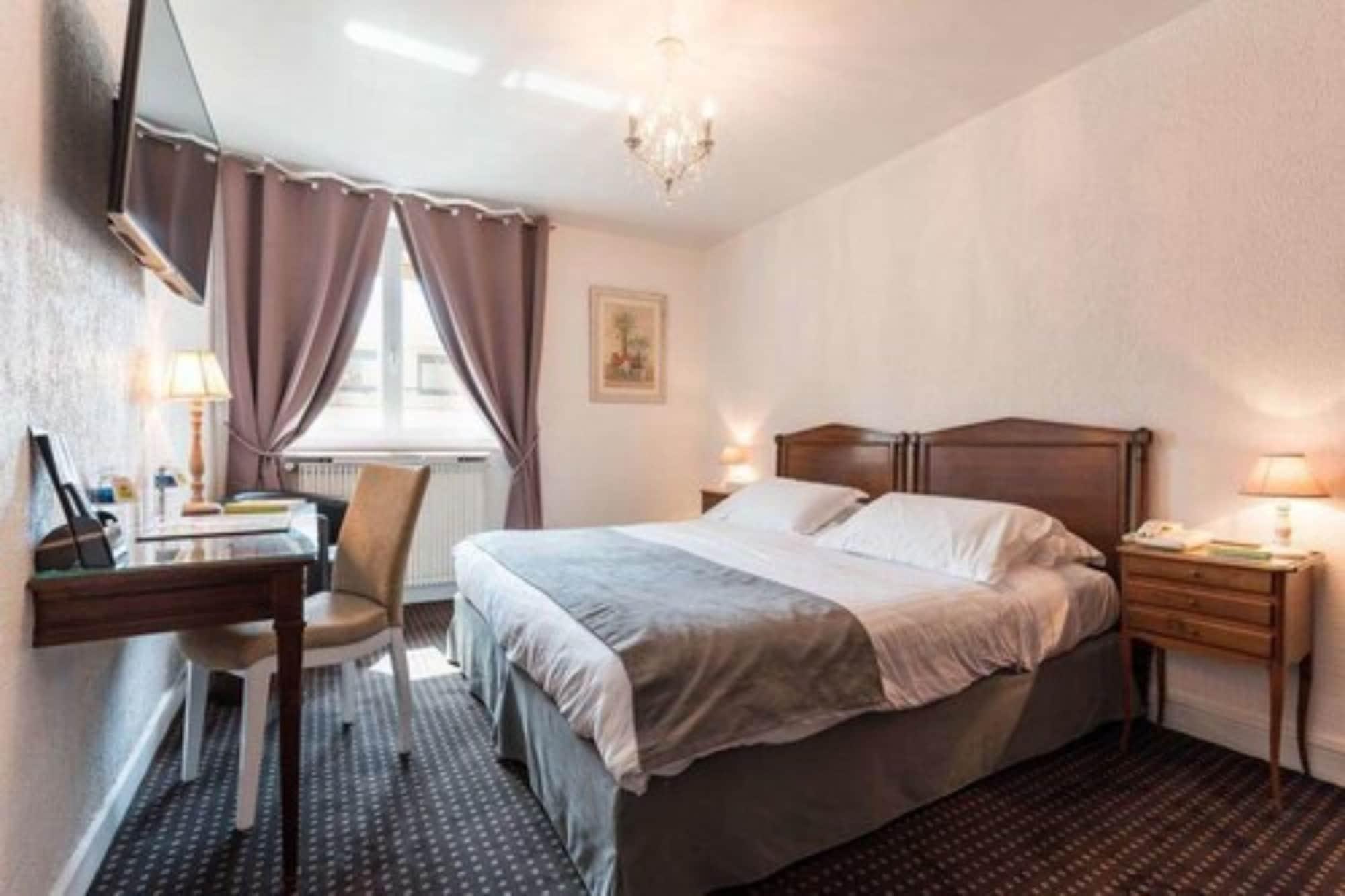 Ruc Hotel Cannes Bagian luar foto