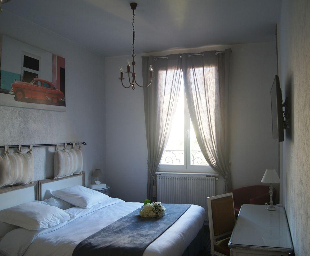 Ruc Hotel Cannes Bagian luar foto