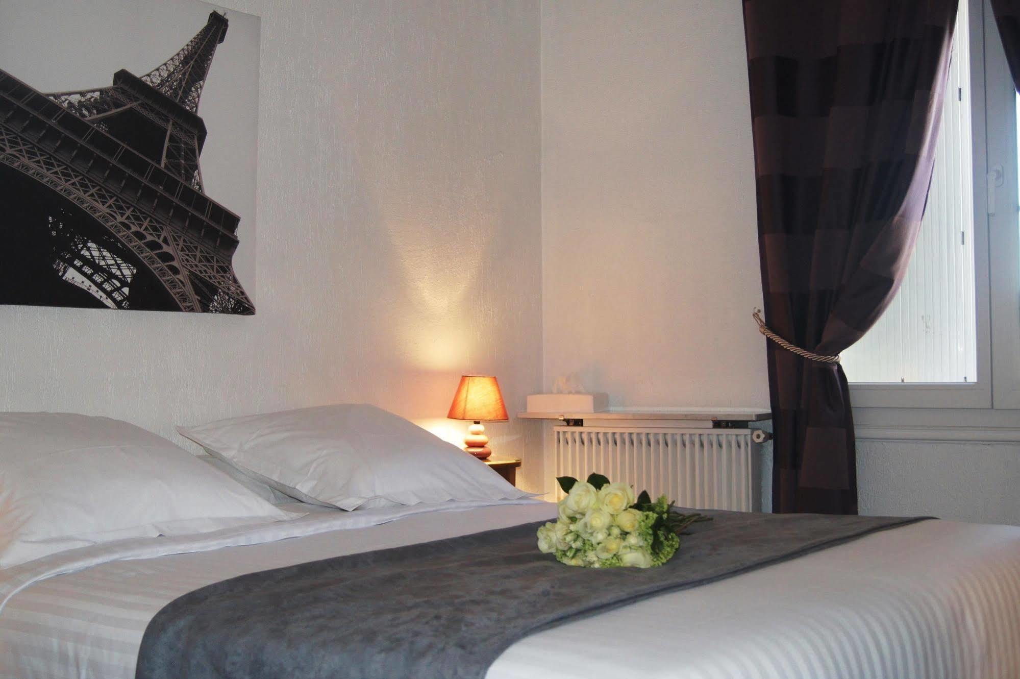 Ruc Hotel Cannes Bagian luar foto