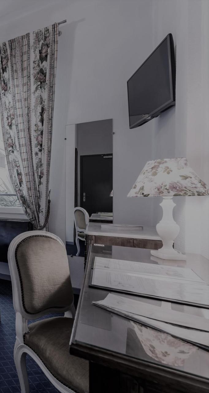 Ruc Hotel Cannes Bagian luar foto