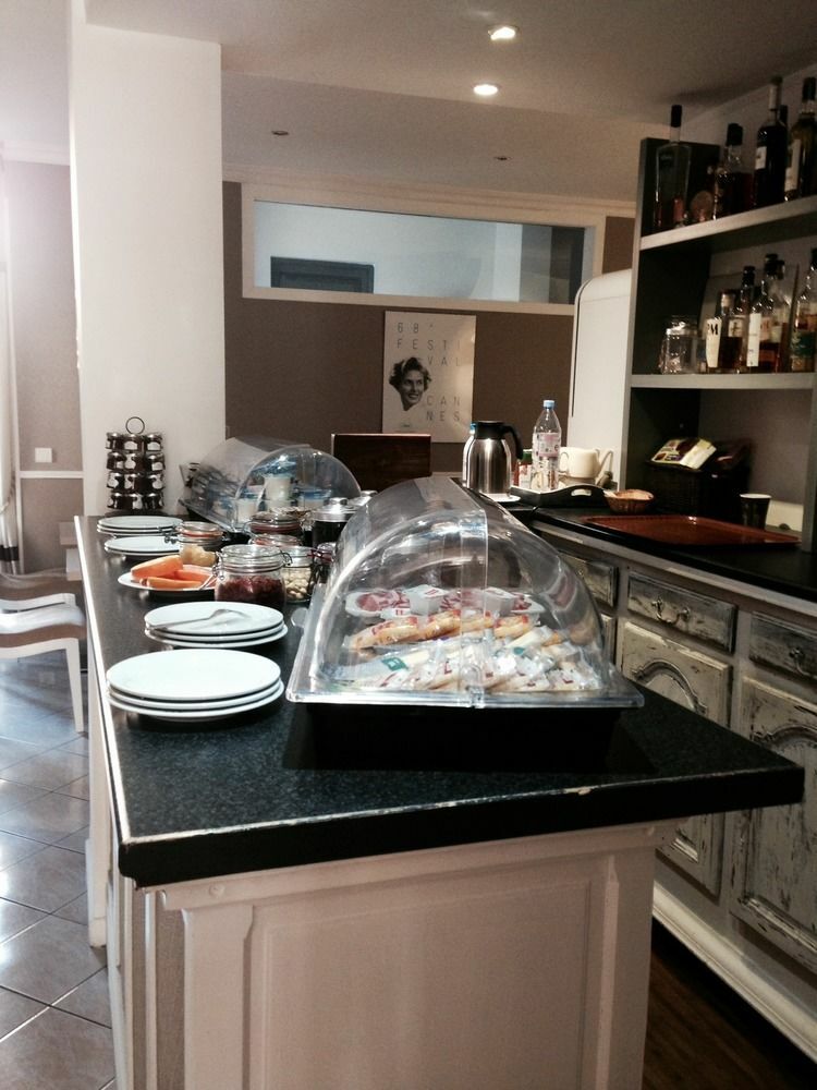 Ruc Hotel Cannes Bagian luar foto